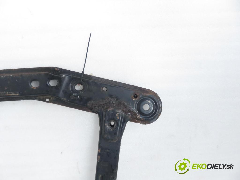 DACIA SANDERO HB 2011 64,00 1.6 - K7M 710 1598,00 predný