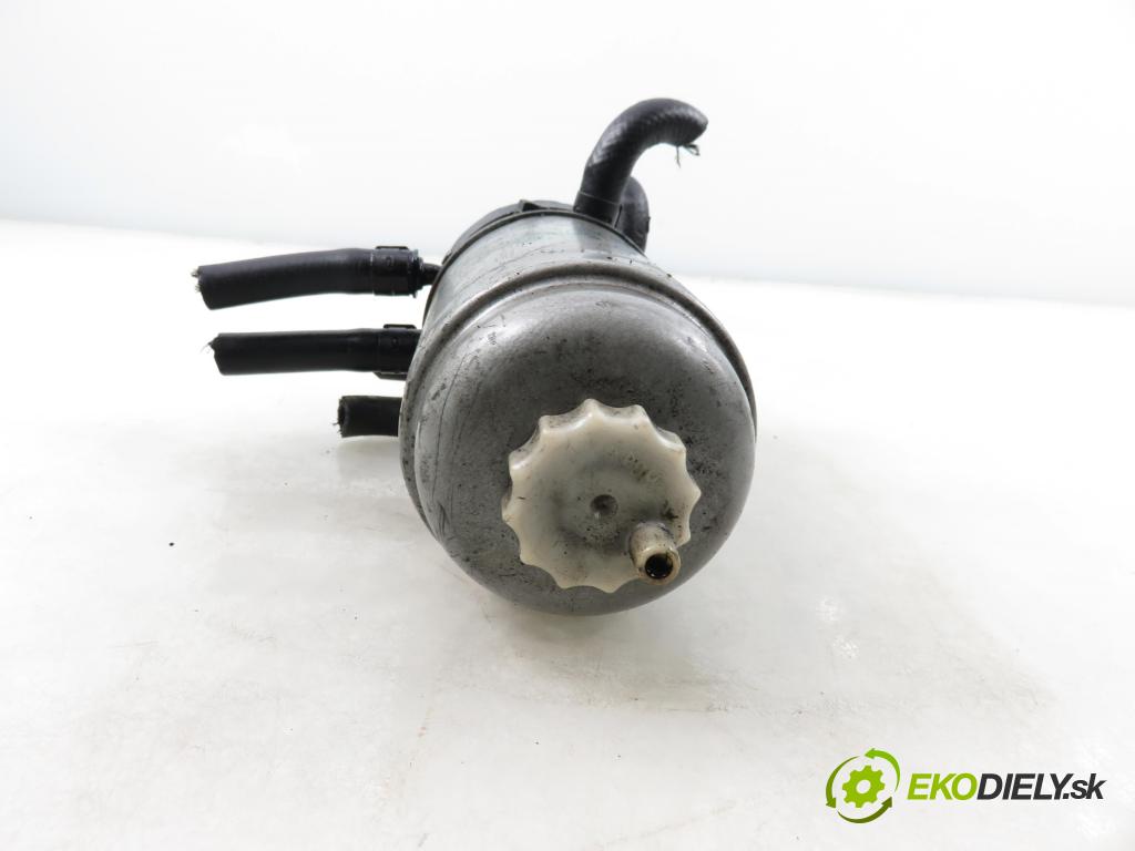 VW PASSAT B5.5 (3B3) SEDAN 2002 74,00 1.9 TDI PD 101 - AVB 1896,00 paliva 3B0201896