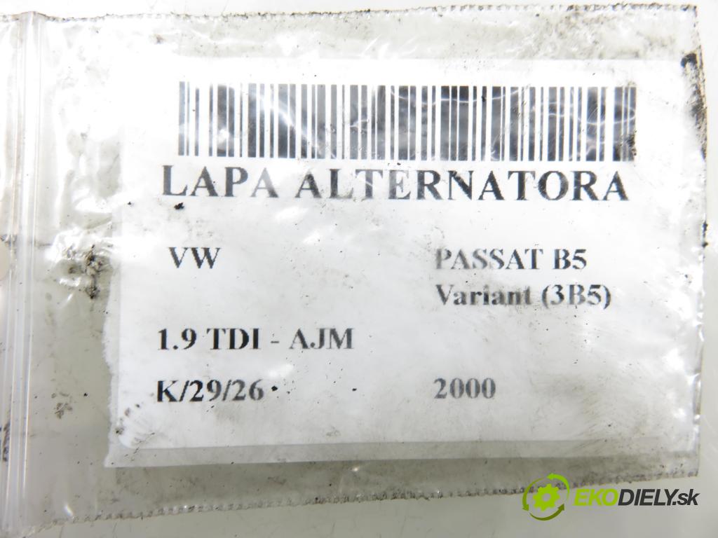 VW PASSAT B5 Variant (3B5) KOMBI 2000 85,00 1.9 TDI - AJM 1896,00 uchycení alternátora 038903143AE