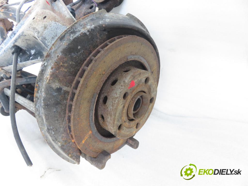 AUDI A6 Avant (4B5, C5) KOMBI 2001 220,00 4.2 quattro - ASG 4172,00 zadné