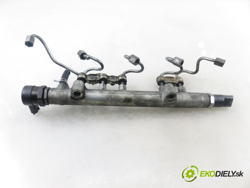 TOYOTA YARIS (_P1_) HB 2002 55,00 1.4 D-4D (NLP10_) - 1ND-TV 1364,00 Lišta vstrekovacia 0445214032 ; 1077800141 ; 2381033010 (Vstrekovacia lišta)