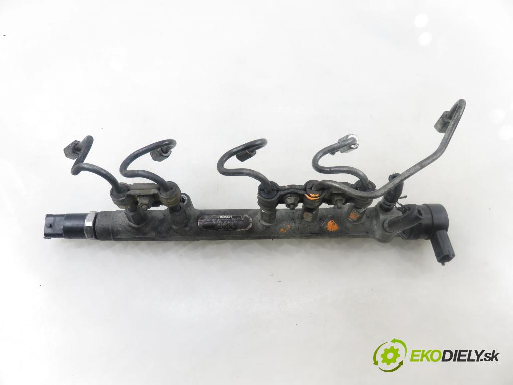 TOYOTA YARIS (_P1_) HB 2002 55,00 1.4 D-4D (NLP10_) - 1ND-TV 1364,00 Lišta vstrekovacia 0445214032 ; 1077800141 ; 2381033010 (Vstrekovacia lišta)