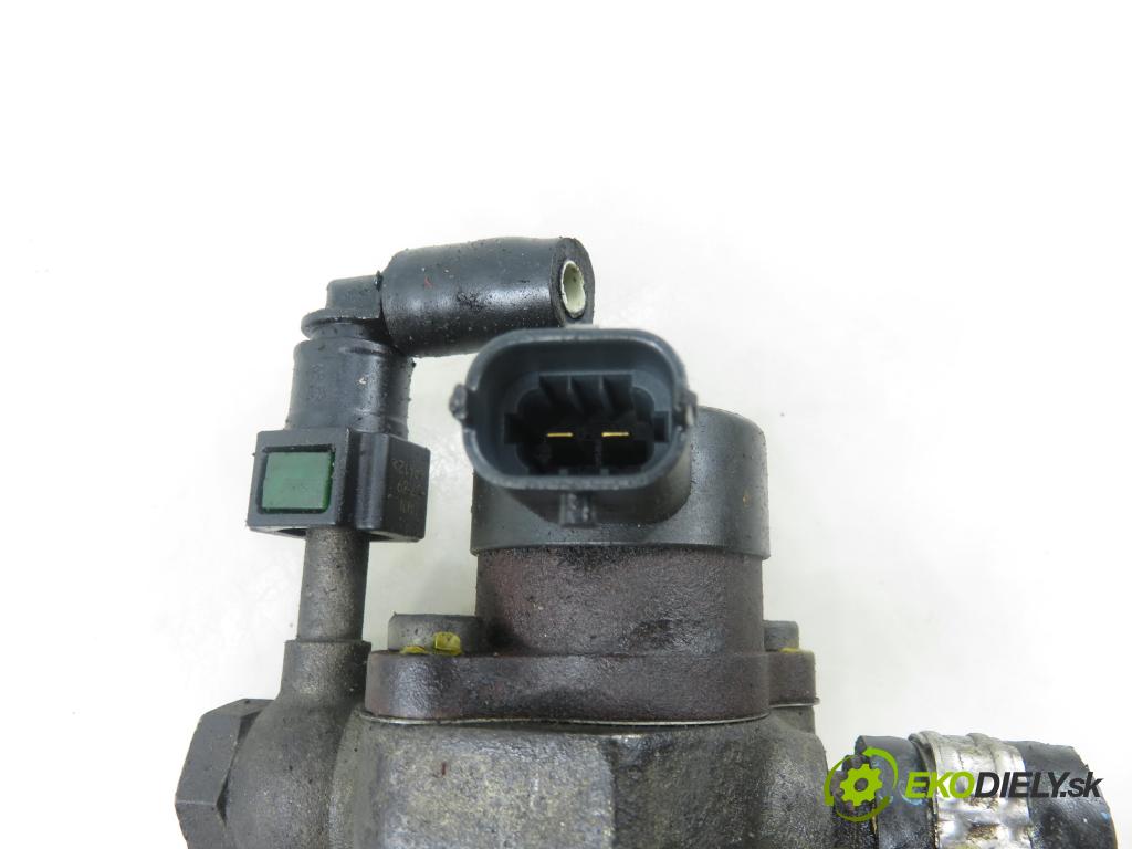 FIAT IDEA (350_) HB 2005 0,00 1.3 D Multijet - 188 A9.000 1248,00 Lišta vstrekovacia 46817523 ; 0445214044 ; 0281002531 (Vstrekovacia lišta)
