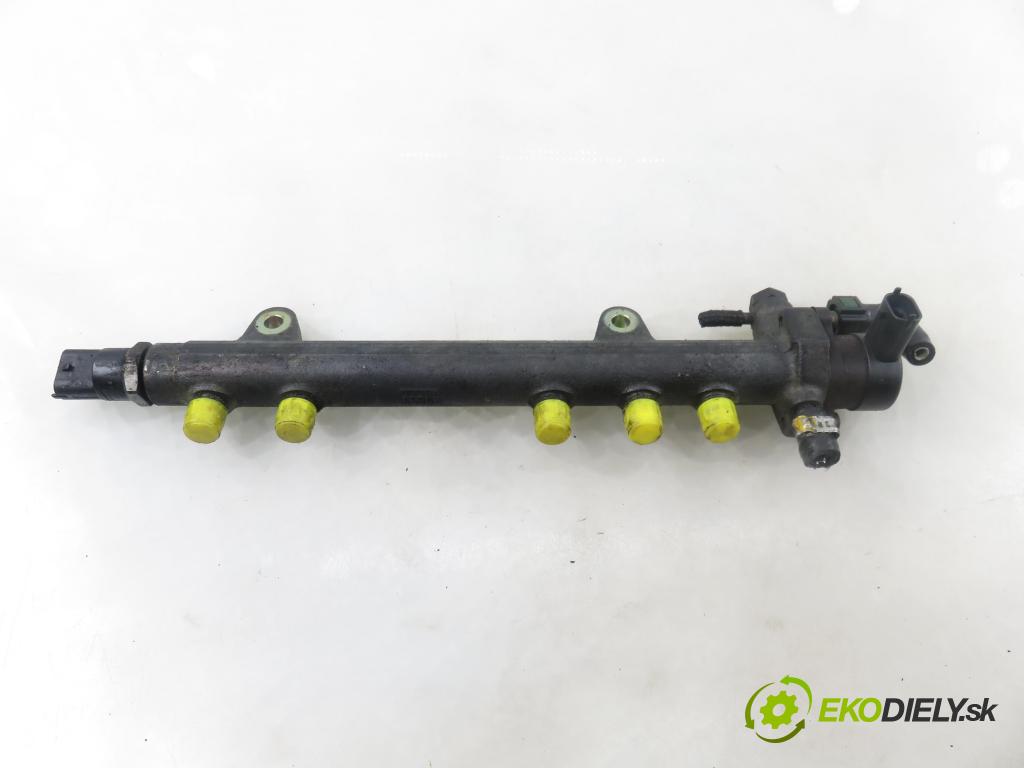 FIAT IDEA (350_) HB 2005 0,00 1.3 D Multijet - 188 A9.000 1248,00 Lišta vstrekovacia 46817523 ; 0445214044 ; 0281002531 (Vstrekovacia lišta)