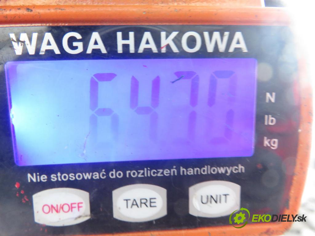 AUDI A4 Avant (8K5, B8) KOMBI 2010 125,00 2.0 TDI quattro - CAHA 1968,00 zadné