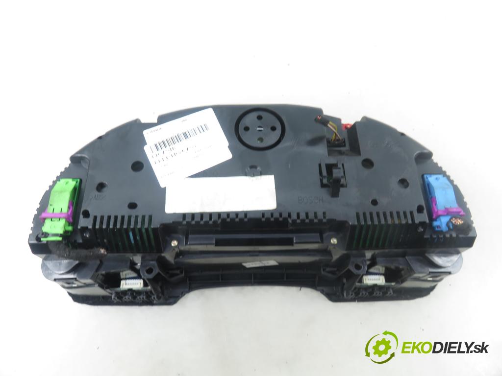 AUDI A4 Avant (8E5, B6) KOMBI 2002 96,00 1.9 TDI - AWX 1896,00 Prístrojovka elektrický 8E0920900K ; 0263626035D