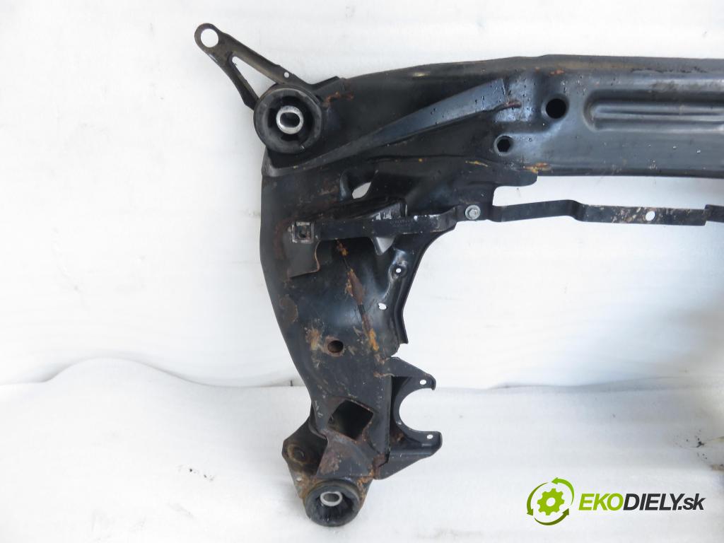 AUDI A6 Avant (4B5, C5) KOMBI 2001 220,00 4.2 quattro - ASG 4172,00 predný