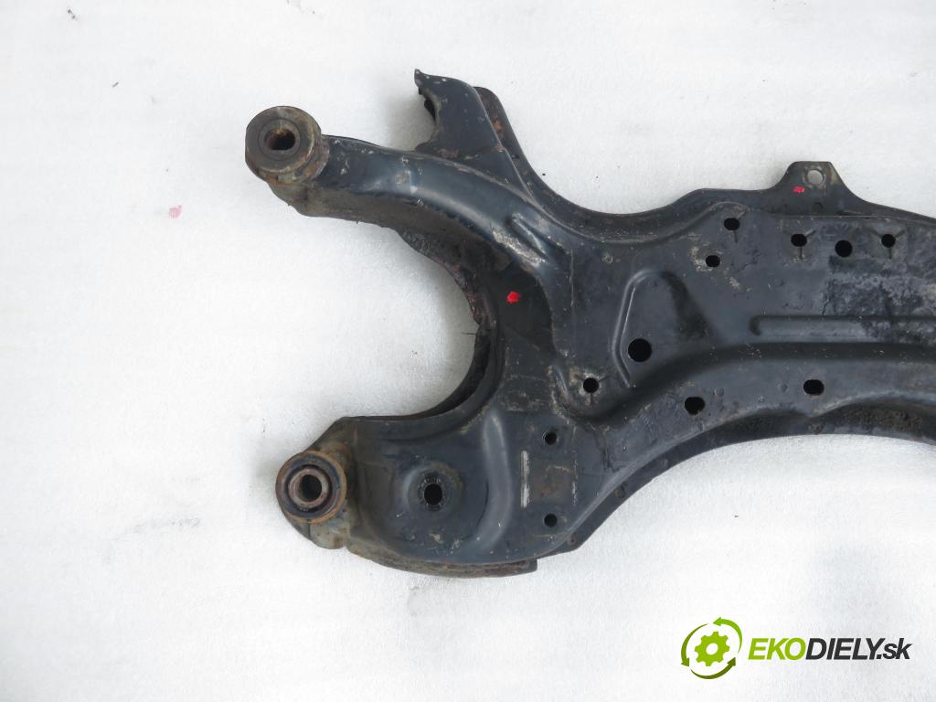 TOYOTA AVENSIS VERSO (_M2_) MINIVAN 2002 85,00 2.0 D (CLM20_) - 1CD-FTV 1995,00 predný