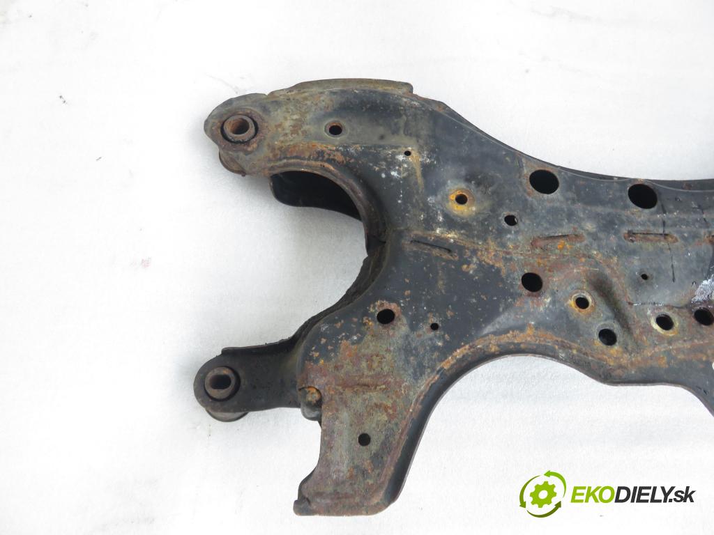 TOYOTA AVENSIS VERSO (_M2_) MINIVAN 2002 85,00 2.0 D (CLM20_) - 1CD-FTV 1995,00 predný