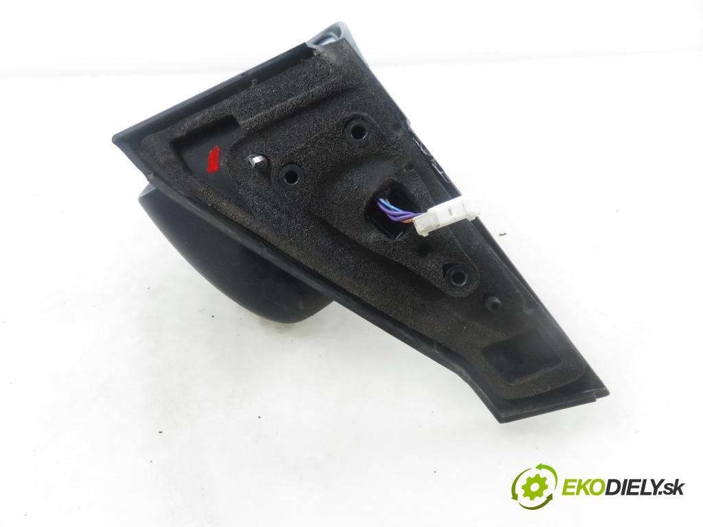 MAZDA 5 (CR19) MINIVAN 2009 105,00 2.0 MZR-CD 143 - RF7J 1998,00 zpětné zrcátko