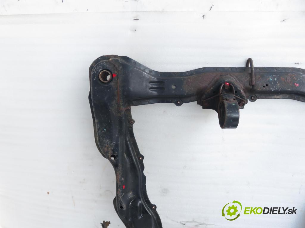 HYUNDAI TRAJET (FO) MINIVAN 2006 83,00 2.0 CRDi 113 1991,00 predný