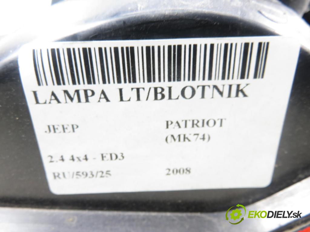 JEEP PATRIOT (MK74) SUV 2008 125,00 2.4 4x4 - 170 DOHC 16V Dual VVT (ED3) 2360,00 světlo levé zadní CS262B000L