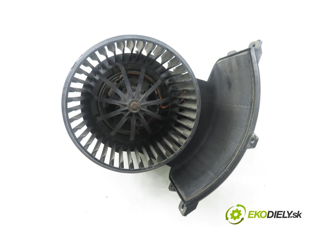 VW TRANSPORTER V Skrzynia (7HA, 7HH, 7EA, 7EH) FURGON 2004 77,00 1.9 TDI PD 105 - AXB 1896,00 ventilátor větráku 7E1820021 ; 44610111