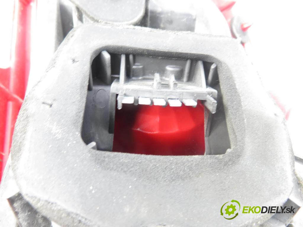 OPEL CORSA D Van HB 2009 0,00 1.2 - Z 12 XEP 1229,00 Svetlo ľavé zadné 13186350 ; 89038960A