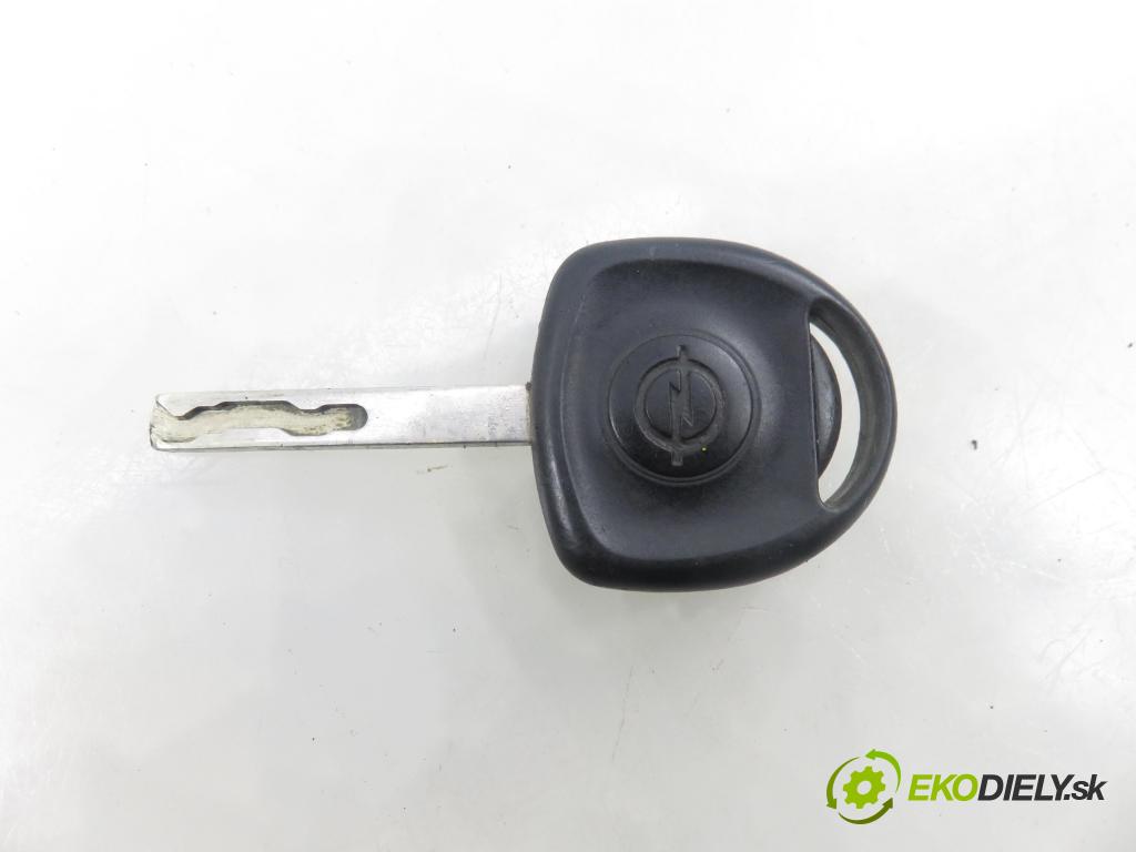 OPEL CORSA D Van HB 2009 0,00 1.2 - Z 12 XEP 1229,00 spinačka / zámky 55703083