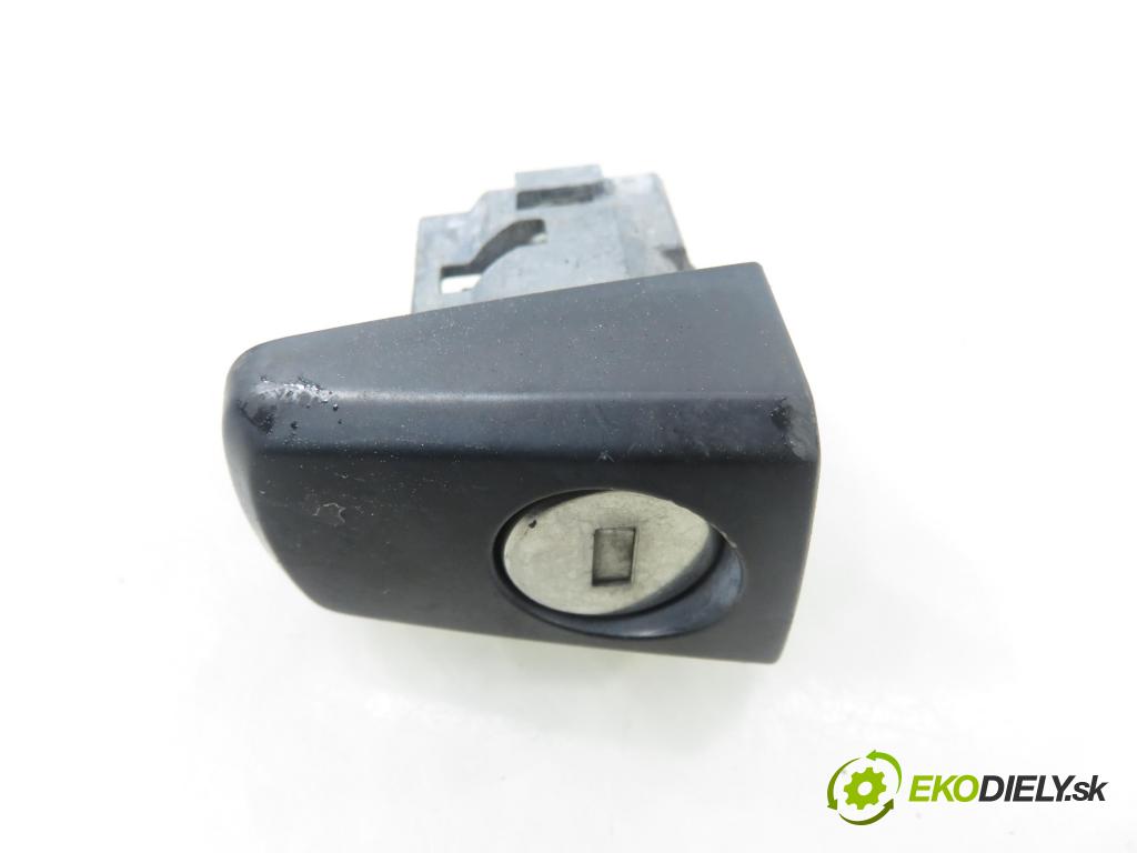 OPEL CORSA D Van HB 2009 0,00 1.2 - Z 12 XEP 1229,00 spinačka / zámky 55703083