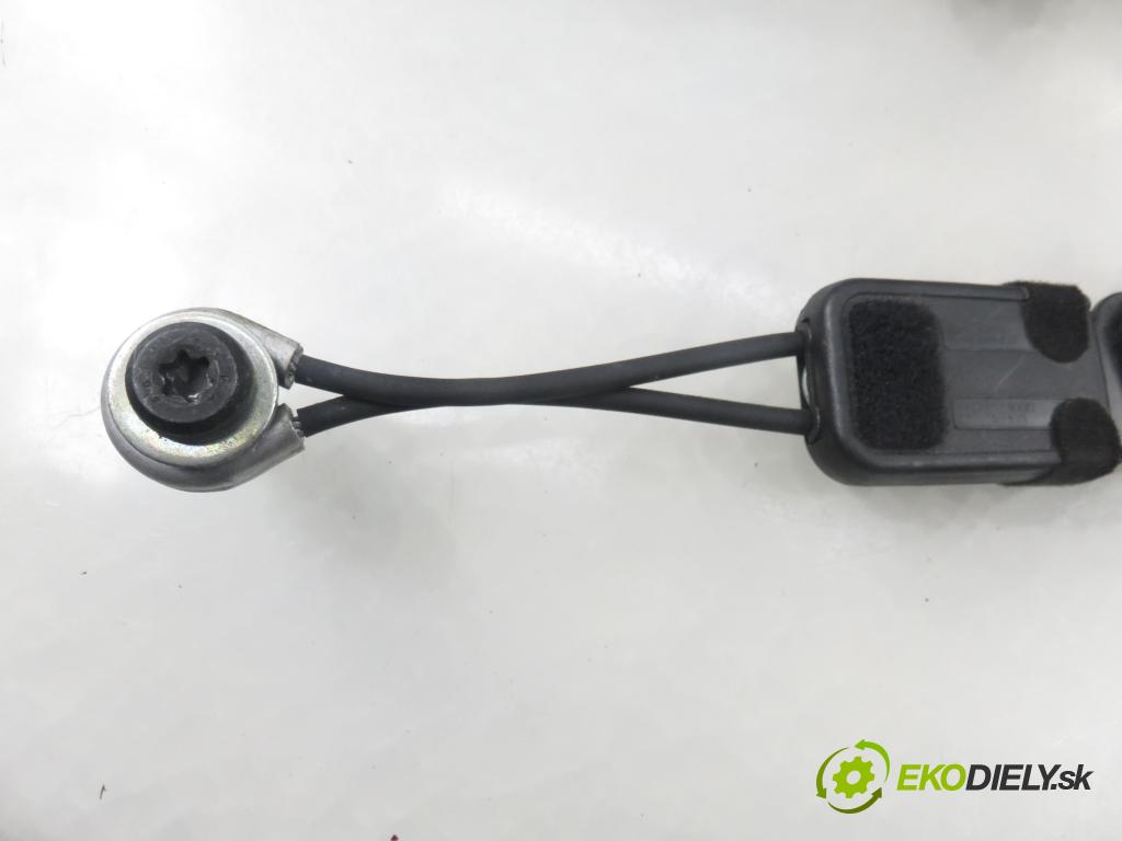 OPEL CORSA D Van HB 2009 0,00 1.2 - Z 12 XEP 1229,00 Držiak bezpečnostný LP 607707500D