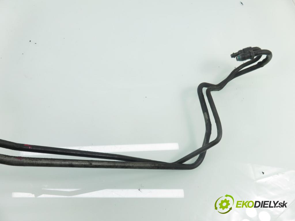 VOLVO 850 Kombi (LW) KOMBI 1997 103,00 2.5 TDI - D 5252 T 2461,00 trubka / Rúra servočerpadlo 9157742 ; 9157741