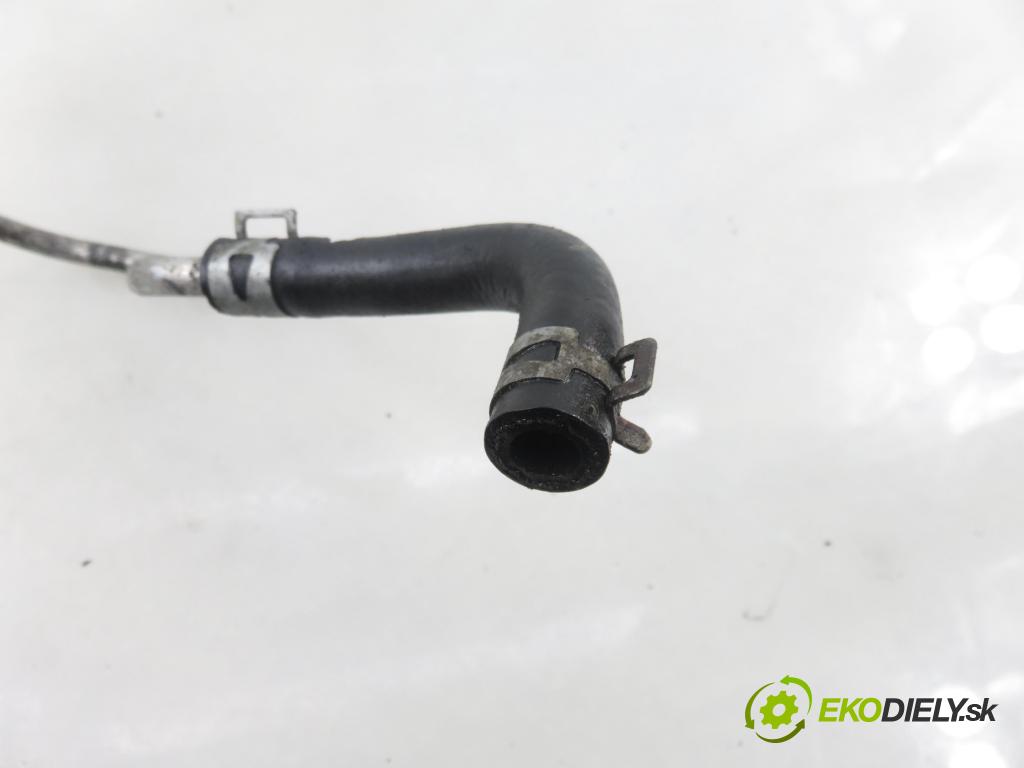 SUZUKI GRAND VITARA II (JT, TE, TD) SUV 2006 103,00 2.0 140 (JB420W) - J20A 1995,00 trubka / Rúra servočerpadlo