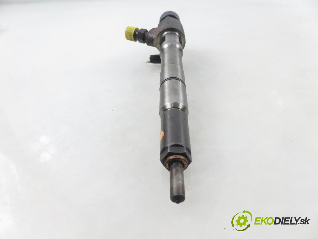 SEAT IBIZA IV (6J5, 6P1) HB 2012 77,00 1.6 TDI - CAYC 1598,00 vstrekovač 03L130277B (Vstrekovač paliva)