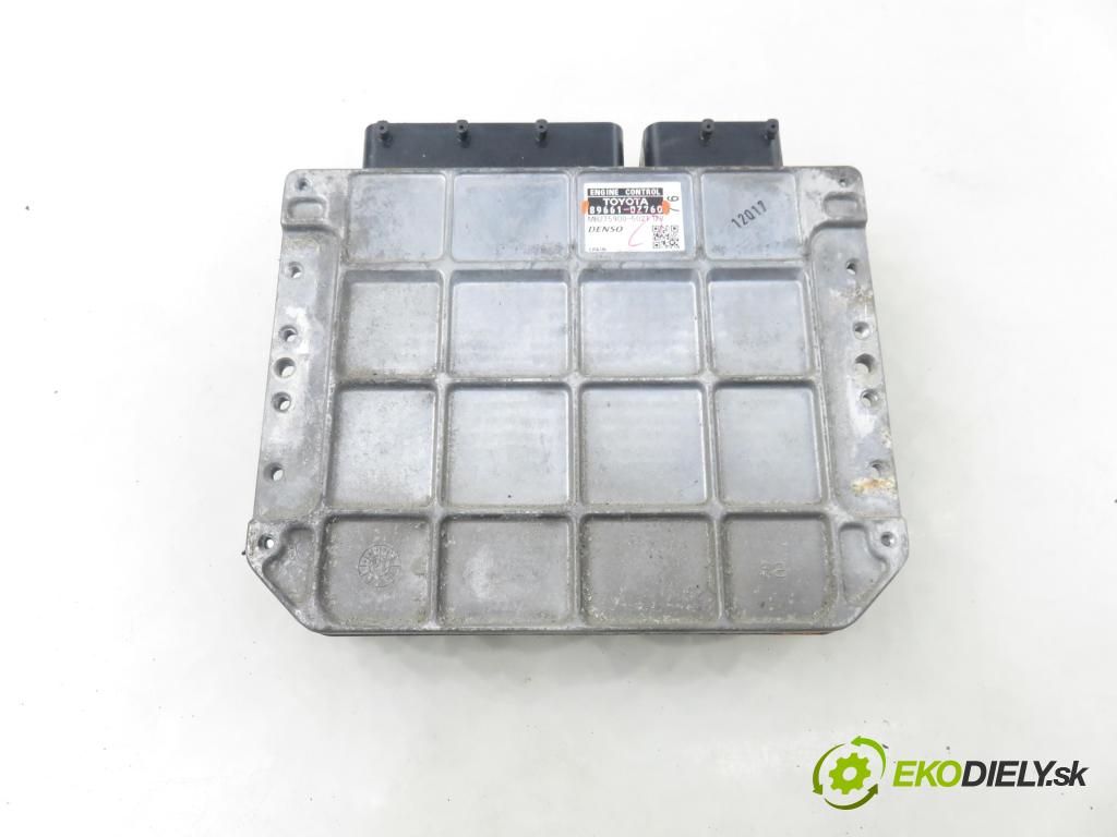 TOYOTA AURIS TOURING SPORTS (_E18_) KOMBI 2014 91,00 2.0 D-4D 124 (ADE186_) - 1AD-FTV 1998,00 řídící jednotka motora 896610Z760