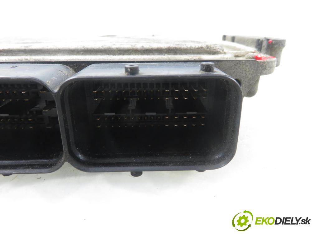 OPEL ASTRA H Kombi (A04) KOMBI 2006 88,00 1.9 CDTI - Z 19 DT 1910,00 řídící jednotka motora 55198922 ; 0281012549