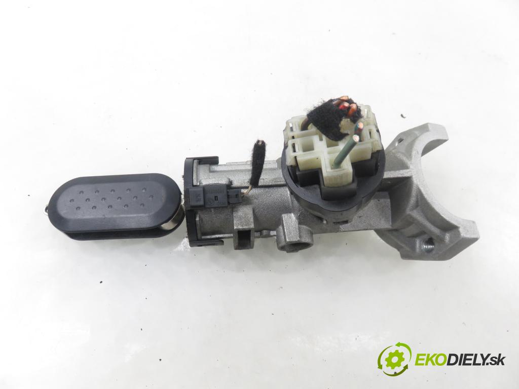 CITROEN JUMPER Skrzynia FURGON 2011 74,00 2.2 HDi 100 - 4HV (P22DTE) 2198,00 spínačka 010990013 (Spínací skříňka)