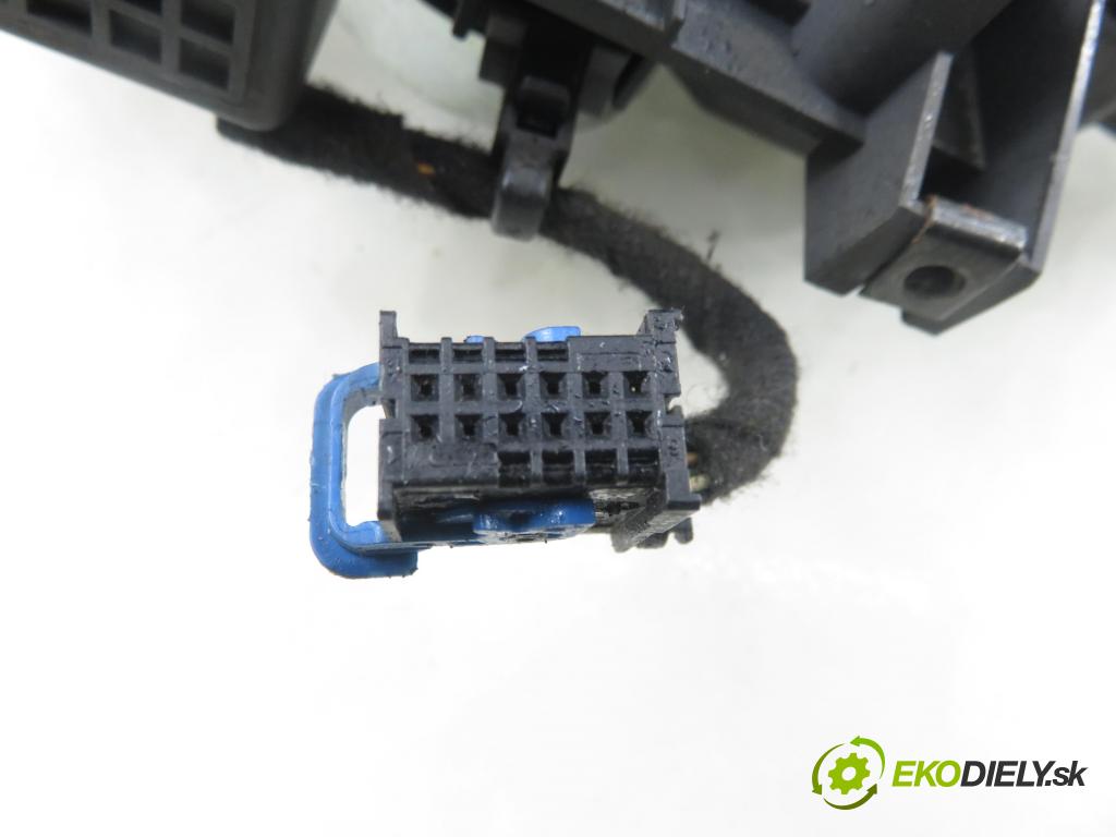 CITROEN JUMPER Skrzynia FURGON 2011 74,00 2.2 HDi 100 - 4HV (P22DTE) 2198,00 páčka/prepínač 07354694780