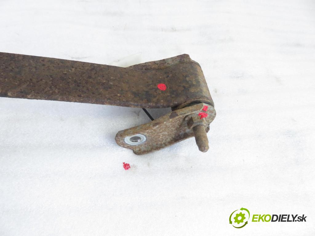 PEUGEOT BOXER Skrzynia FURGON 2006 74,00 2.2 HDi 100 - 4HV (P22DTE) 2198,00 Listové pero zadné