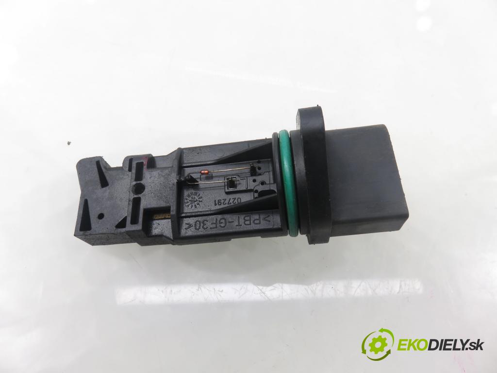 AUDI A3 (8L1) HB 2001 92,00 1.8 - AGN 1781,00 váha vzduchu vzduchu F00C2G2047