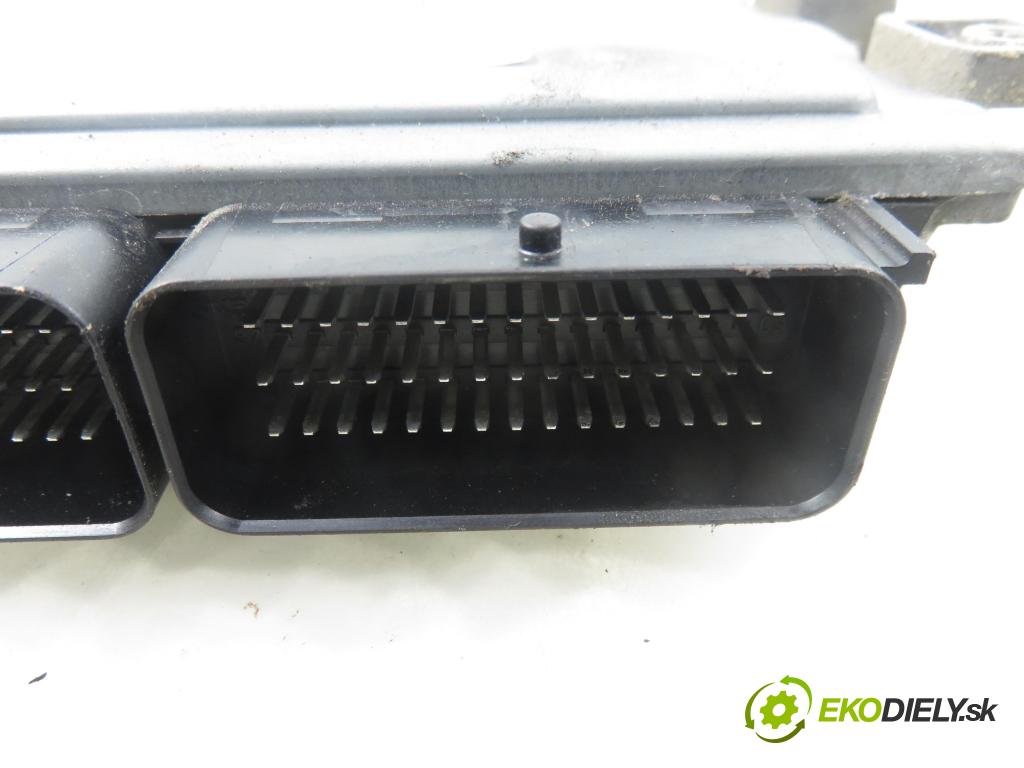 DACIA SANDERO HB 2009 55,00 1.4 - K7J 710 1390,00 řídící jednotka motora S110140025 ; 8200856659