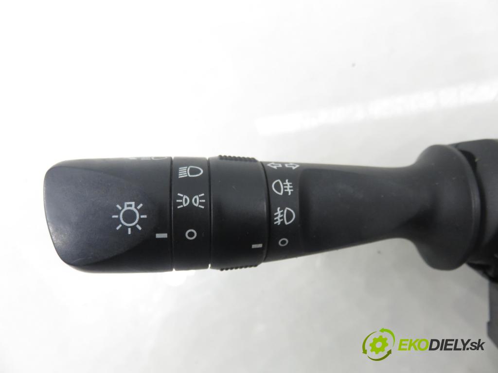 TOYOTA AURIS TOURING SPORTS (_E18_) KOMBI 2014 91,00 2.0 D-4D 124 (ADE186_) - 1AD-FTV 1998,00 páčka/prepínač 8924502060 ; 17F852