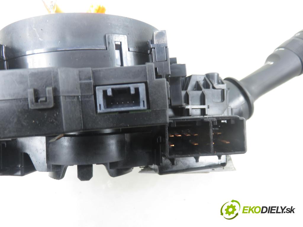 TOYOTA AURIS TOURING SPORTS (_E18_) KOMBI 2014 91,00 2.0 D-4D 124 (ADE186_) - 1AD-FTV 1998,00 páčka/prepínač 8924502060 ; 17F852