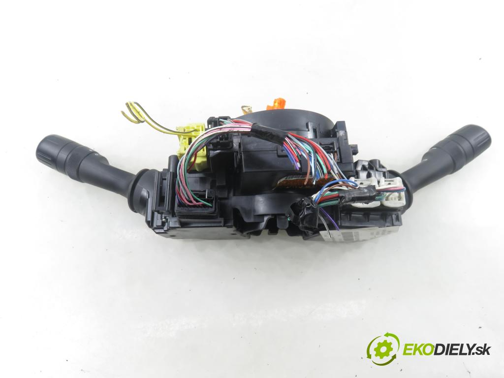 TOYOTA AURIS TOURING SPORTS (_E18_) KOMBI 2014 91,00 2.0 D-4D 124 (ADE186_) - 1AD-FTV 1998,00 páčka/prepínač 8924502060 ; 17F852