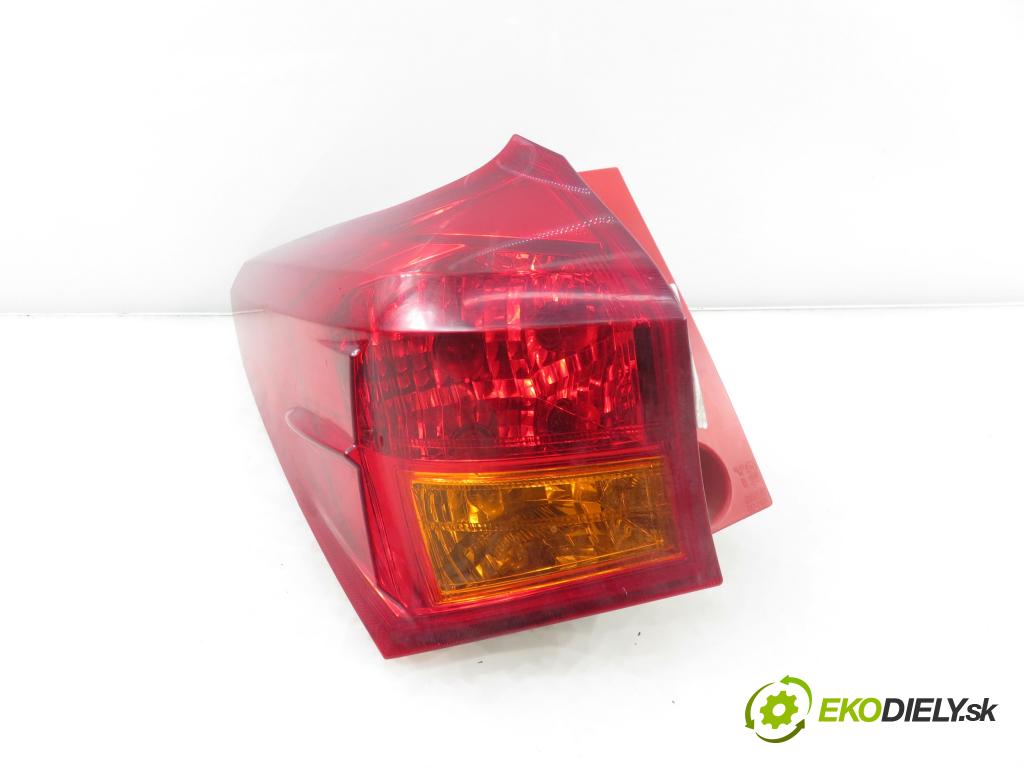 TOYOTA AURIS TOURING SPORTS (_E18_) KOMBI 2014 91,00 2.0 D-4D 124 (ADE186_) - 1AD-FTV 1998,00 Svetlo ľavé zadné 