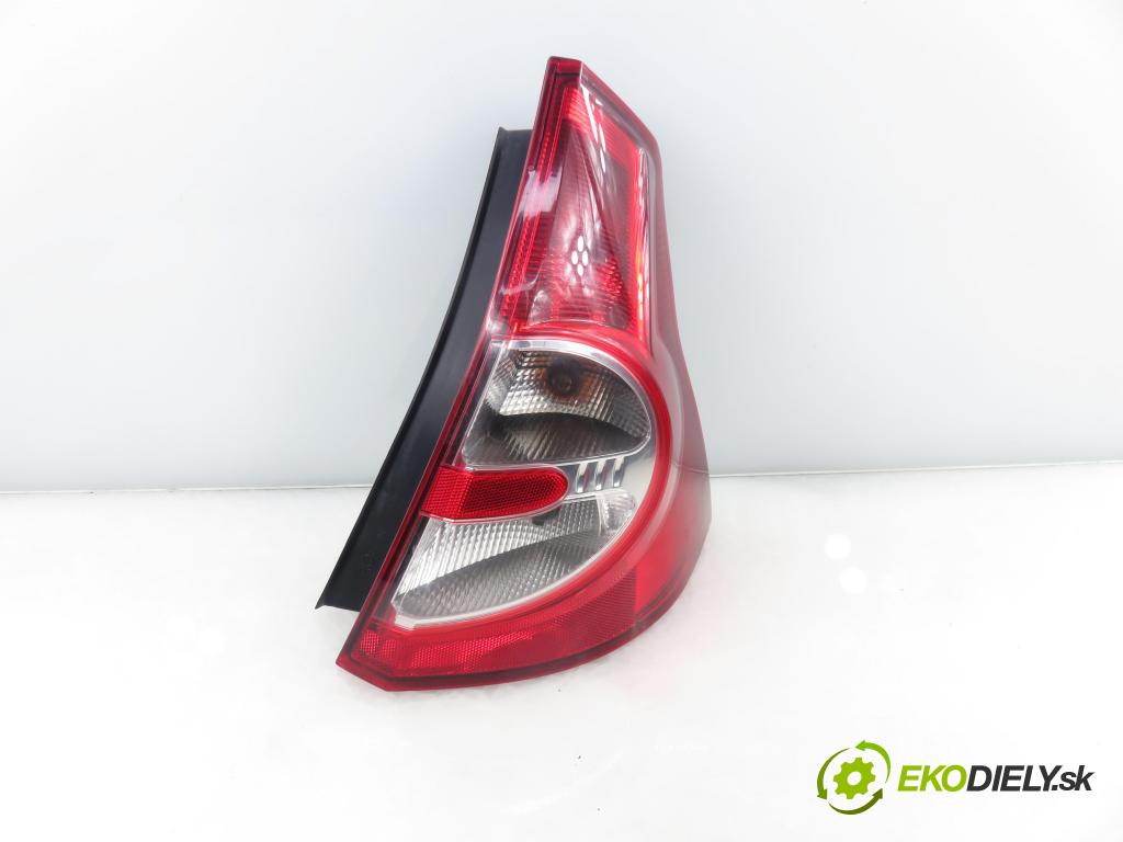 DACIA SANDERO HB 2009 55,00 1.4 - K7J 710 1390,00 Svetlo pravé zadné 8200734824