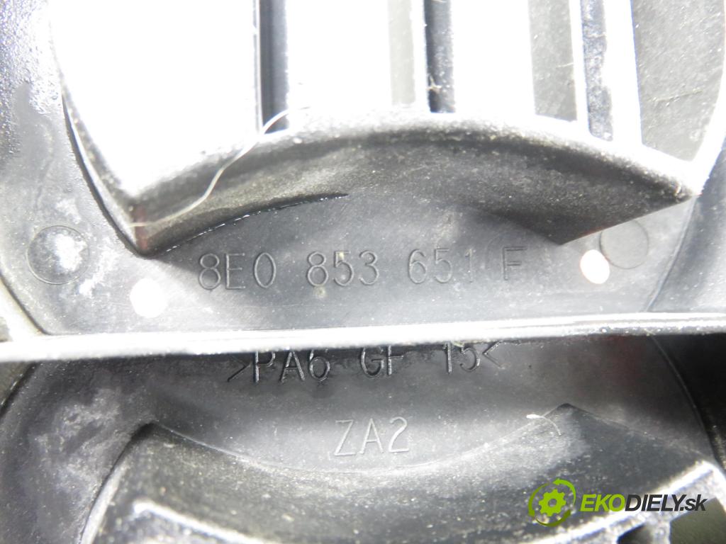 AUDI A4 Avant (8E5, B6) KOMBI 2002 96,00 1.9 TDI - AWX 1896,00 mřížka / maska 8E0853651F