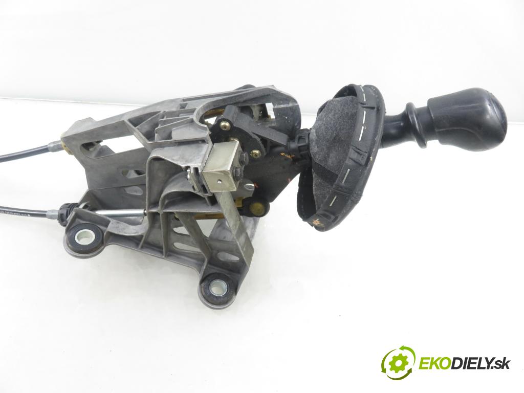 VW TRANSPORTER V Skrzynia (7HA, 7HH, 7EA, 7EH) FURGON 2004 77,00 1.9 TDI PD 105 - AXB 1896,00 ZVEDÁK: 7H0711116