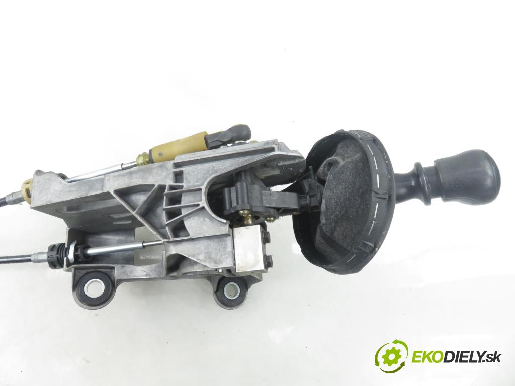 VW TRANSPORTER V Skrzynia (7HA, 7HH, 7EA, 7EH) FURGON 2004 77,00 1.9 TDI PD 105 - AXB 1896,00 ZVEDÁK: 7H0711116