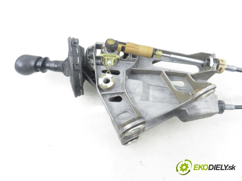 VW TRANSPORTER V Skrzynia (7HA, 7HH, 7EA, 7EH) FURGON 2004 77,00 1.9 TDI PD 105 - AXB 1896,00 ZVEDÁK: 7H0711116