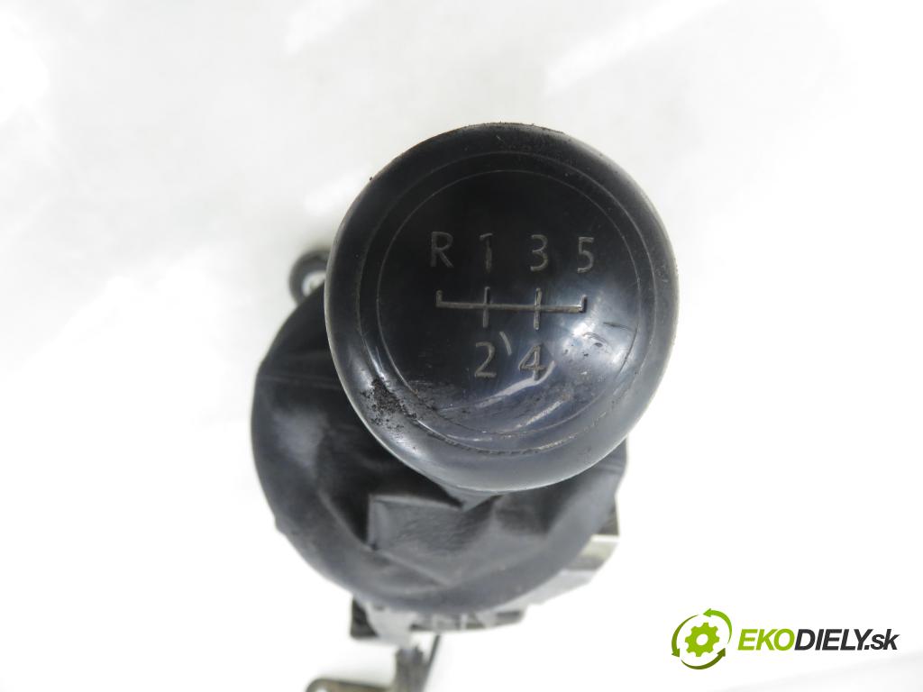 VW TRANSPORTER V Skrzynia (7HA, 7HH, 7EA, 7EH) FURGON 2004 77,00 1.9 TDI PD 105 - AXB 1896,00 ZVEDÁK: 7H0711116