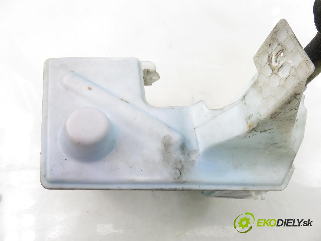 VW TRANSPORTER V Skrzynia (7HA, 7HH, 7EA, 7EH) FURGON 2004 77,00 1.9 TDI PD 105 - AXB 1896,00 Nádržka ostrekovačov 7H0955453 (Kľučka dverí ostatné)