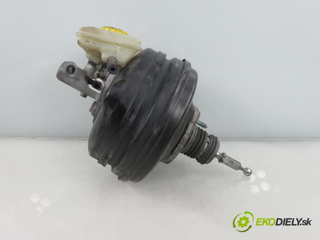 AUDI A4 Avant (8E5, B6) KOMBI 2002 96,00 1.9 TDI - AWX 1896,00 posilovač 8E0612105M (Servočerpadlo)