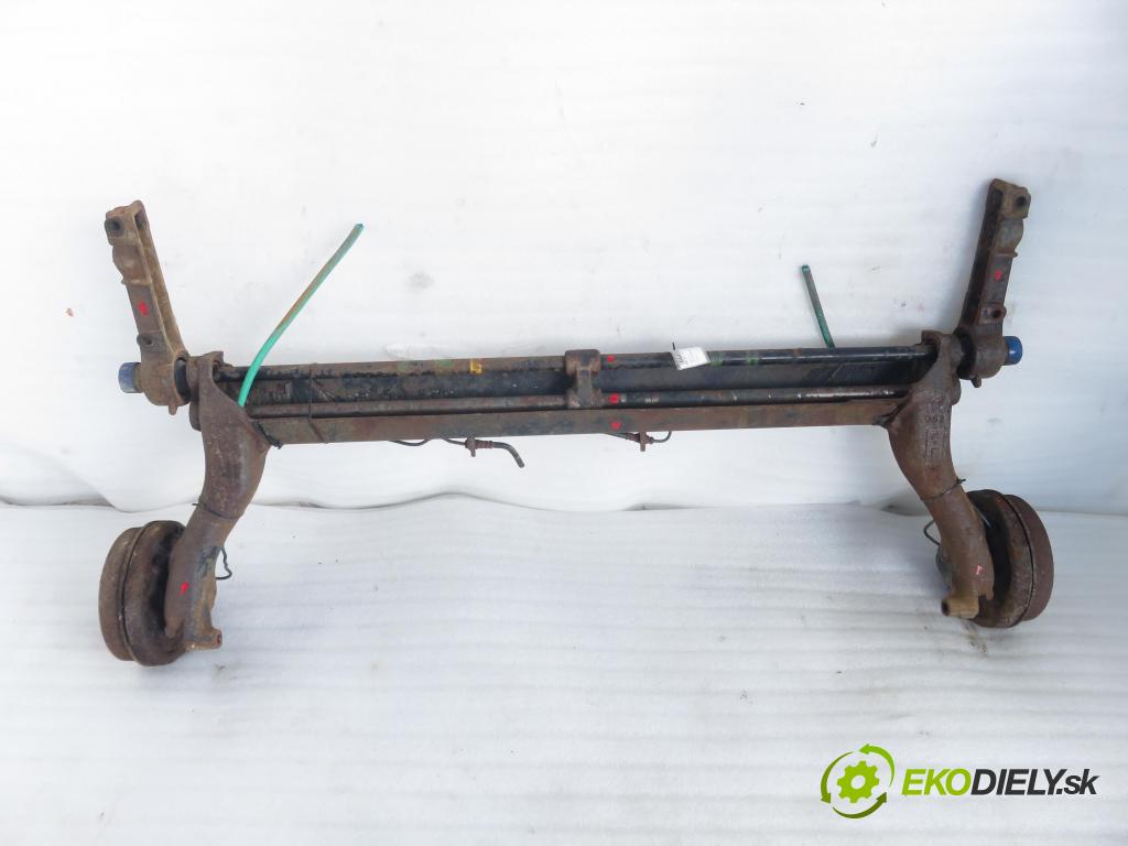 RENAULT MEGANE I (BA0/1_) HB 2000 72,00 1.9 dTi 98 - F9Q 736 1870,00 výztuha zadní část 