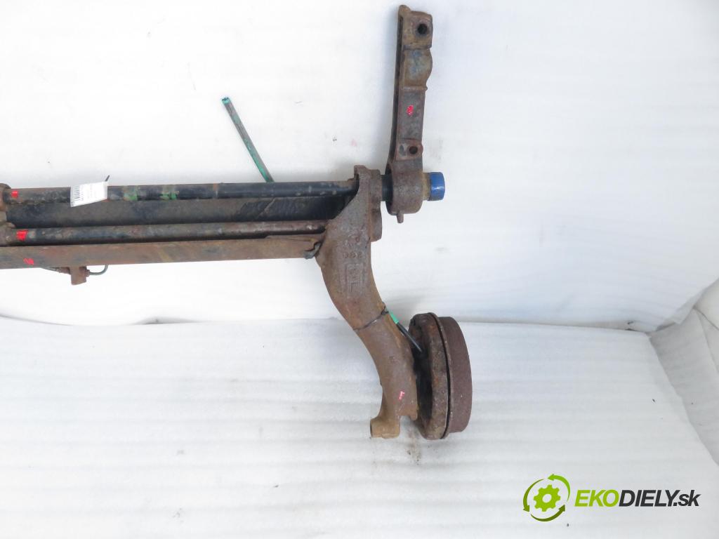 RENAULT MEGANE I (BA0/1_) HB 2000 72,00 1.9 dTi 98 - F9Q 736 1870,00 výztuha zadní část