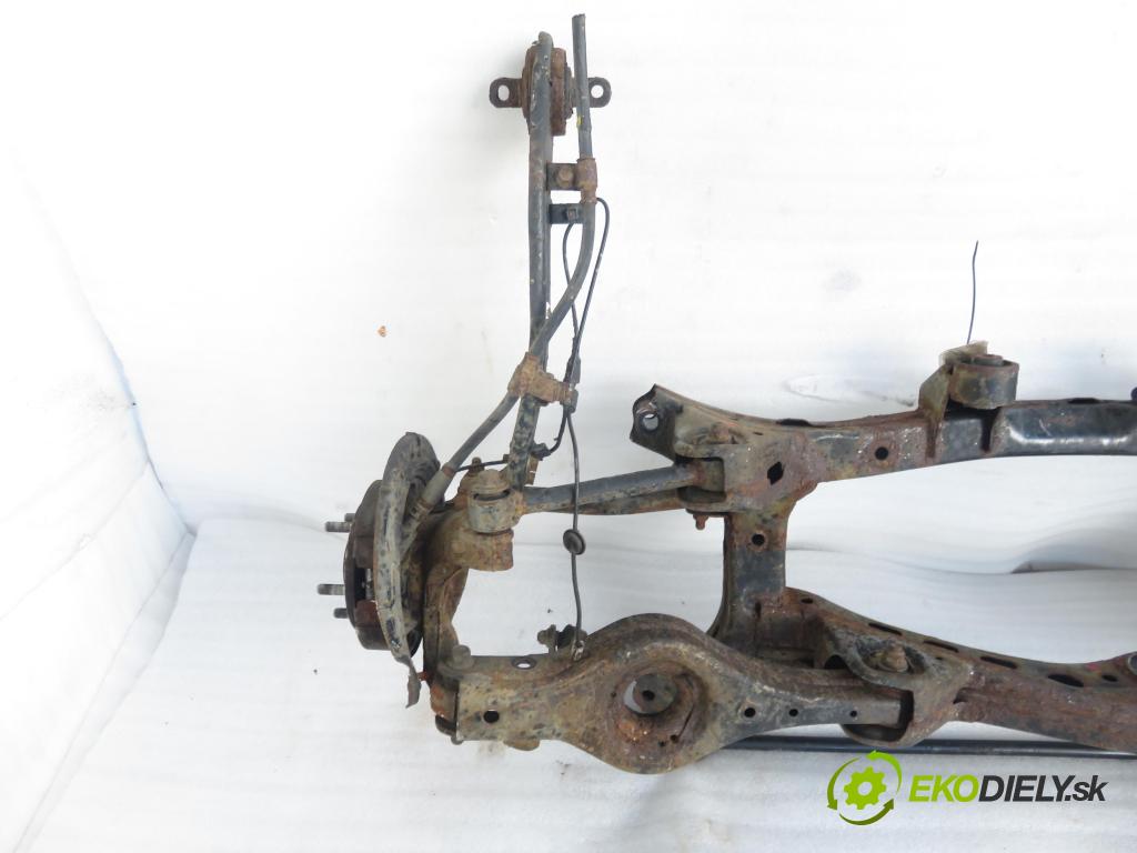 KIA SPORTAGE (SL) SUV 2011 100,00 2.0 CRDi AWD 136 - D4HA 1995,00 ZADNÍ: