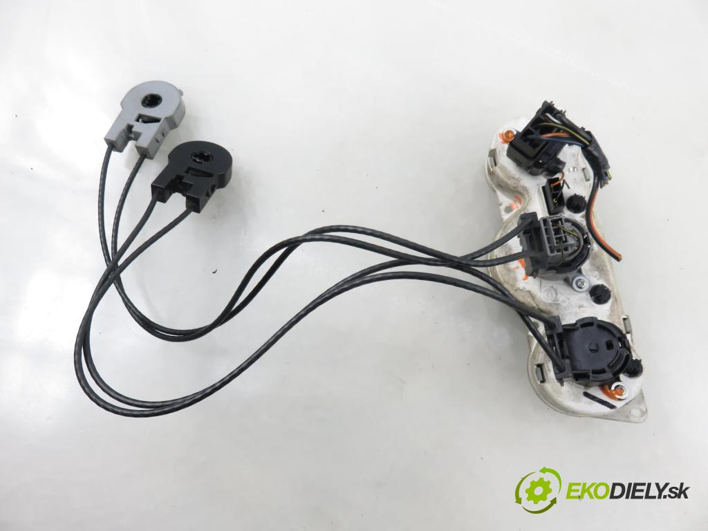 FORD FOCUS Turnier (DNW) HB 2001 66,00 1.8 TDDi 90 - C9DA 1753,00 Panel kúrenia KLIMATIZACE: 98AB18C419AF