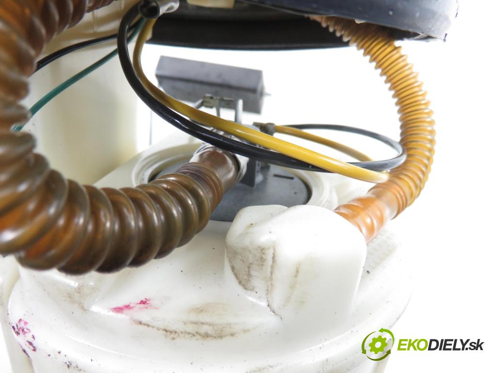 VW POLO (6N2) HB 2000 40,00 1.4 - ANX 1390,00 Pumpa paliva 6N0919051N