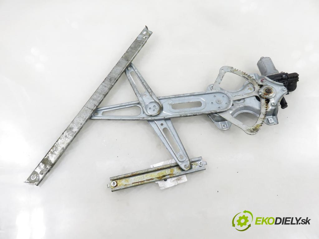 TOYOTA AURIS TOURING SPORTS (_E18_) KOMBI 2014 91,00 2.0 D-4D 124 (ADE186_) - 1AD-FTV 1998,00 Mechanizmus okien 857100D100 ; AV2621002331