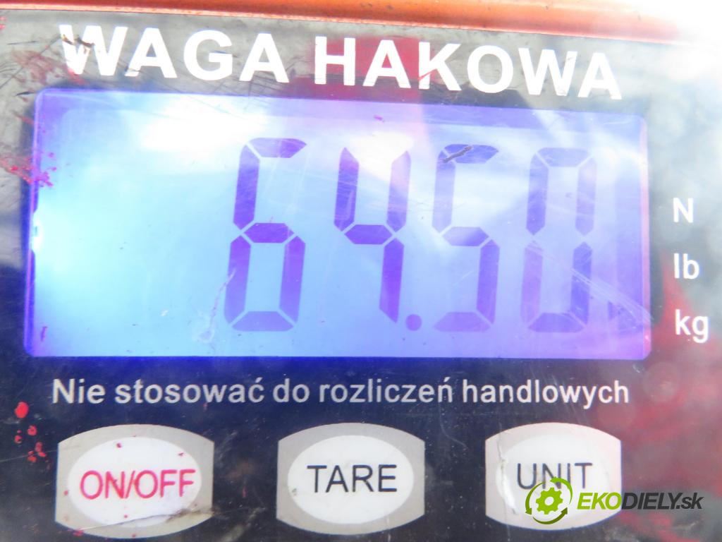 VW TIGUAN (5N_) SUV 2014 130,00 2.0 TDI 4motion - CFGC 1968,00 ZADNÍ: